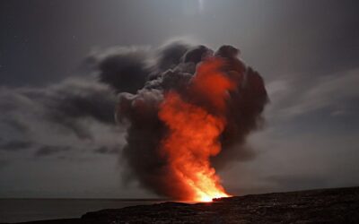 Lava Lake Rises at Dangerous African Volcano